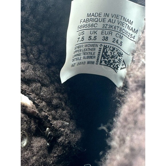 Converse Shoes Women's Size 7.5 Lugged Winter Chuck Taylor All Star Hi 569556C - Picture 6 of 7